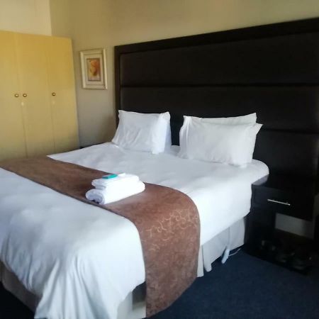 Hemmingways Bed and Breakfast King William's Town Esterno foto