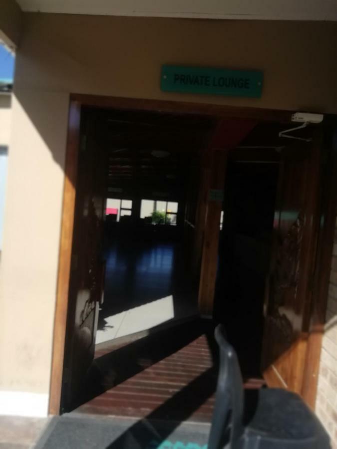 Hemmingways Bed and Breakfast King William's Town Esterno foto