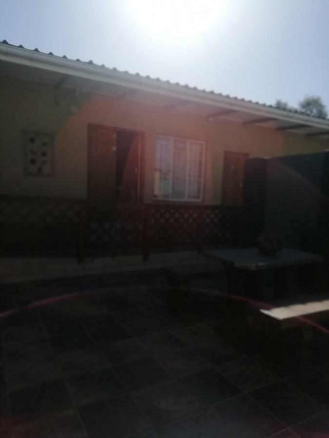 Hemmingways Bed and Breakfast King William's Town Esterno foto